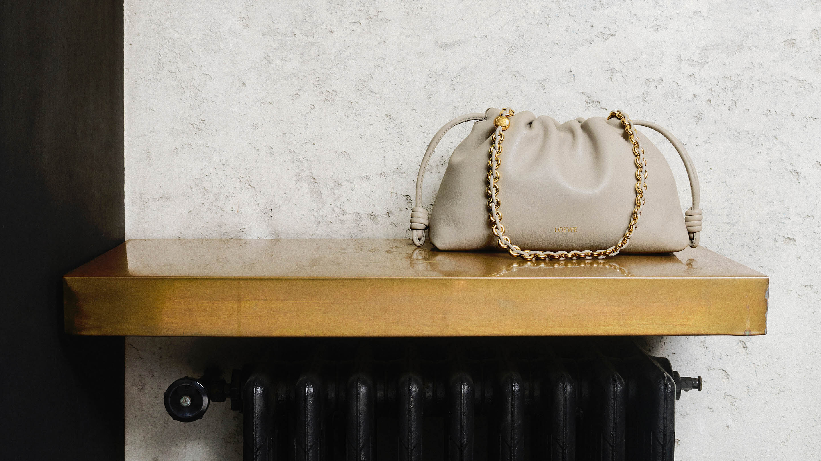 ウィメンズ ラグジュアリーショルダーバッグ - LOEWE